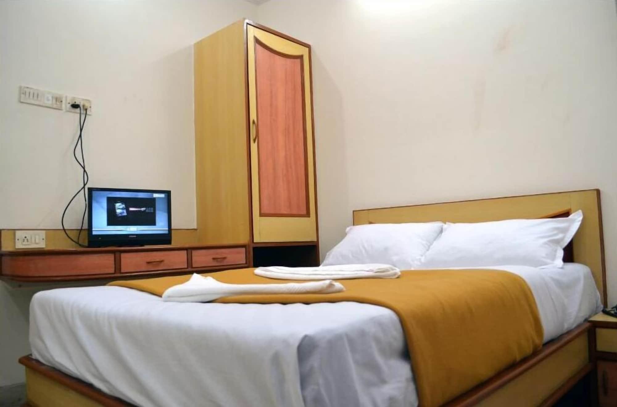 Fabexpress New Deepak - Nr & Csmt Station Hotel Bombaj