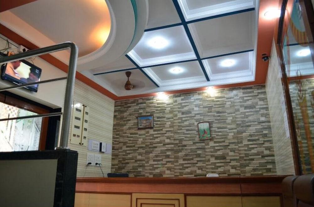 Hotel Fabexpress New Deepak - Nr & Csmt Station Bombaj